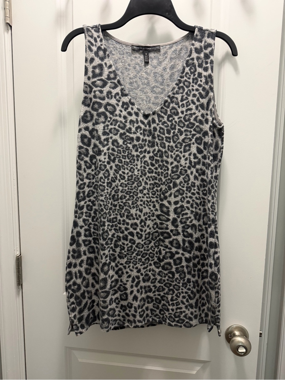 White House Black Market Gray and Black Leopard Print Sleeveless Dress